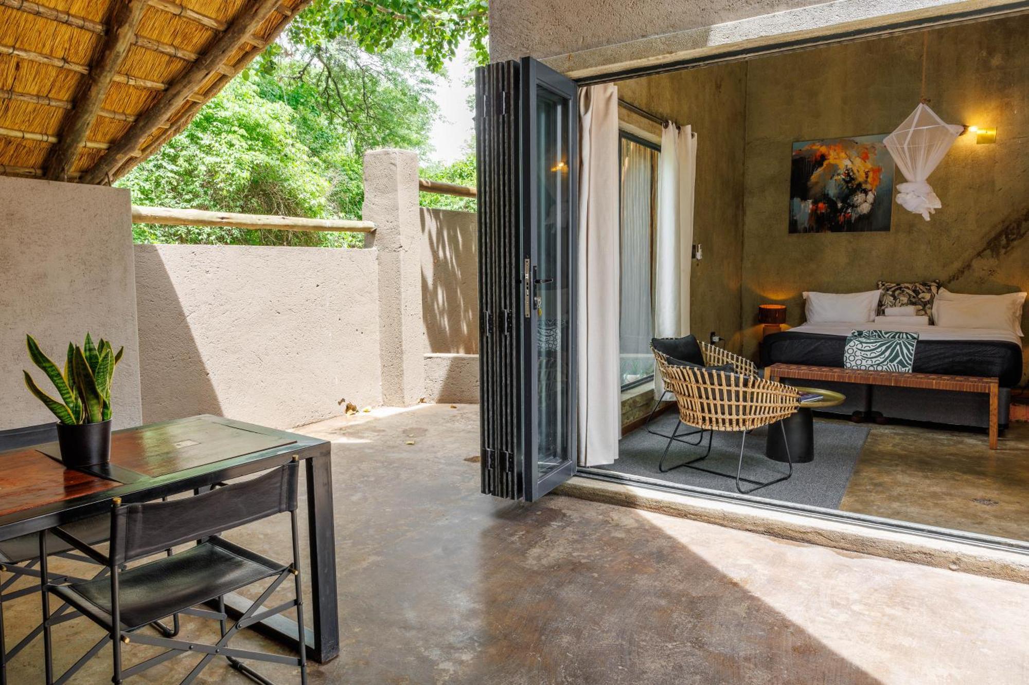 Chobe House Villa And Chalets Kasane Exterior foto