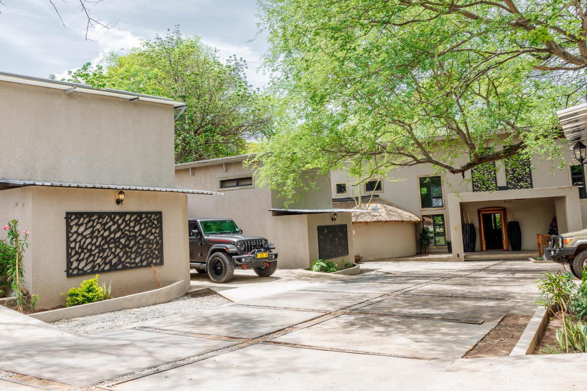 Chobe House Villa And Chalets Kasane Exterior foto